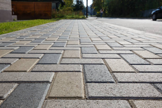 Best Driveway Paving Contractor  in Windsor Heights, IA